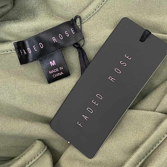 NWT Faded Rose Green casual jogger jumpsuit ⭐️⭐️⭐️⭐️⭐️ - Picture 5 of 6